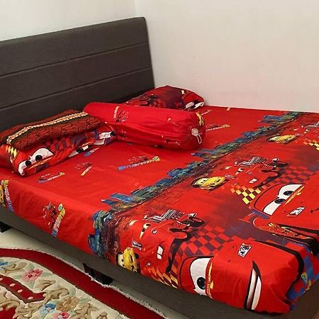 Homestay Delisha Parit Raja Uthm Esterno foto